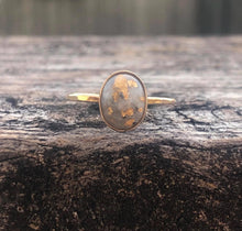 Load image into Gallery viewer, 8x10 Oval Keepsake Ring