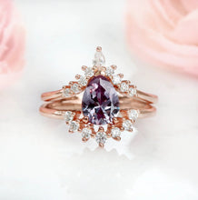 Load image into Gallery viewer, Vintage Teardrop Chevron Set