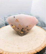 Load image into Gallery viewer, Large Crystal Keepsake