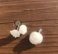 Load image into Gallery viewer, Rose Keepsake Necklace