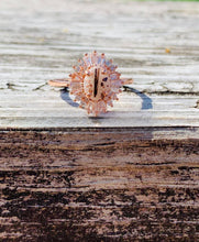 Load image into Gallery viewer, Solid Gold Victoria Ring