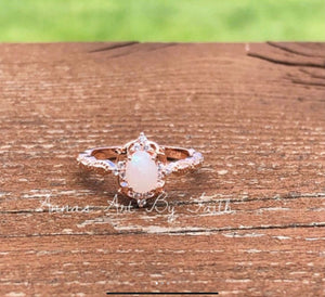 Solid gold vintage style keepsake ring