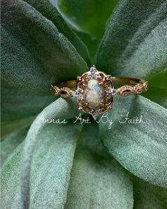 Solid gold vintage style keepsake ring