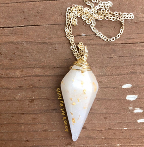 Drop crystal keepsake pendant